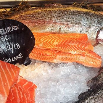 Hooked Halifax - a variety of fish on ice - Seafood Markets Near Me - Halifax, Nova Scotia