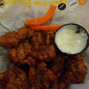 Buffalo Wild Wings - wings r ok - Sports Bars Near Me - Bronx, New York