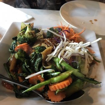 Araya's Place - Pad see ew - Thai Near Me - Seattle, Washington