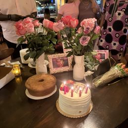 Top left is the 8-up cake