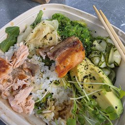 their salmon poke bowl, with cooked salmon????!? their salmon poke bowl, with cooked salmon????!?