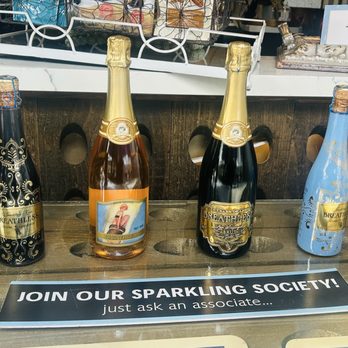 Breathless Sparkling Wines - Wineries Near Me - Healdsburg, California