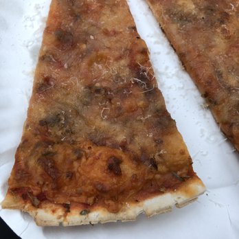 Cousin Vinnie's NY Pizza Cafe - The crust is dry and old and broken away! - Pizza Near Me - Friday Harbor, Washington