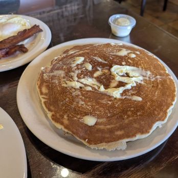 Griddlecakes - Those pancakes covered the plate. I was only able to eat half of that stack. - American Near Me - Las Vegas, Nevada Griddlecakes - Those pancakes covered the plate. I was only able to eat half of that stack. - American Near Me - Las Vegas, Nevada