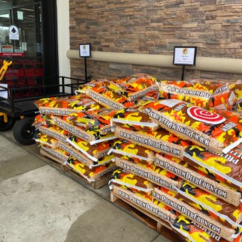 Buc-ee's - Gas Stations Near Me - Baytown, Texas
