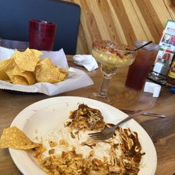 Los Primos Mexican Restaurant & Bar