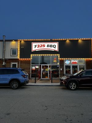 F325 BBQ by null