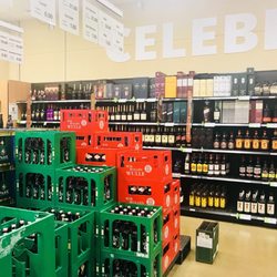 KMCC Shoppette & Class Six - Beer