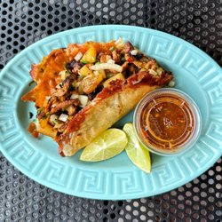 El Comal Tacos Y Cantina