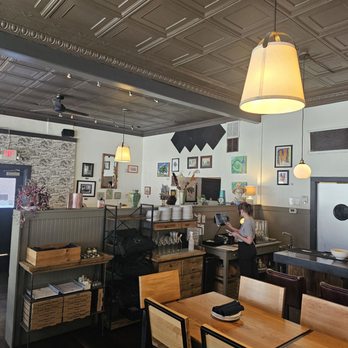 Harvest Bar + Kitchen - Pizza Near Me - Columbus, Ohio