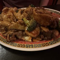 Long River Restaurant - Happy Family