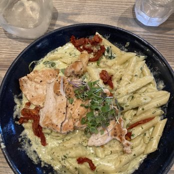 Garden Table - Penne w/ chicken - Breakfast & Brunch Near Me - Carmel, Indiana