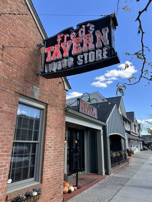 Fred's Tavern & Liquor Store by null