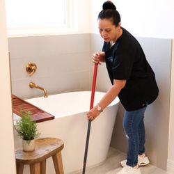 A&P Property Cleaning  - Are ready to have a sparkling home?