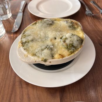 Thérèse - Escargot - French Near Me - Edina, Minnesota