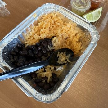 Taco Verde - They did give me a raisin beans after I said there was nothing inside my taco - Mexican Near Me - Glenview, Illinois