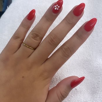 E’lan Nail Bar - Nail Salons Near Me - Berkeley, California