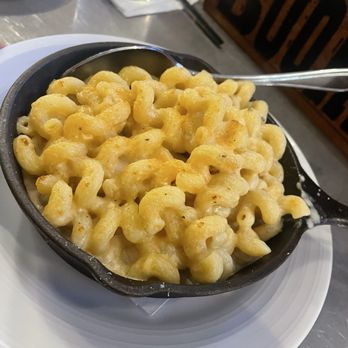 The Bourbon Pear - Mac N Cheese - yummy - Southern Near Me - Livermore, California