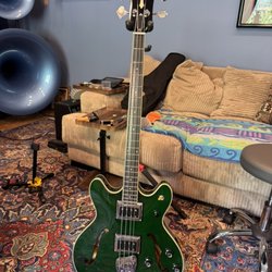 Innovations Music - Guiild Starfire II