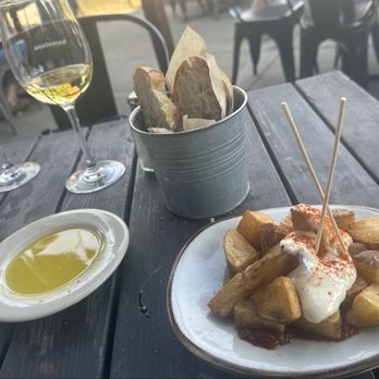 Barcelona Wine Bar - Potatos good, bread & oil meh - Tapas/Small Plates Near Me - Brookline, Massachusetts Barcelona Wine Bar - Potatos good, bread & oil meh - Tapas/Small Plates Near Me - Brookline, Massachusetts