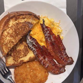 Moma’s Cafe - America's Favorite - Cafes Near Me - Orlando, Florida Moma’s Cafe - America's Favorite - Cafes Near Me - Orlando, Florida