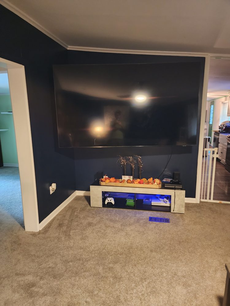 Slide of Claras Handymans services