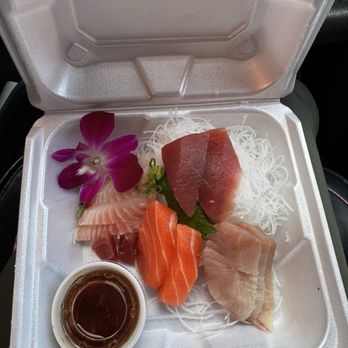 Sushi Fever - sashimi platter 10pc - Japanese Near Me - Las Vegas, Nevada