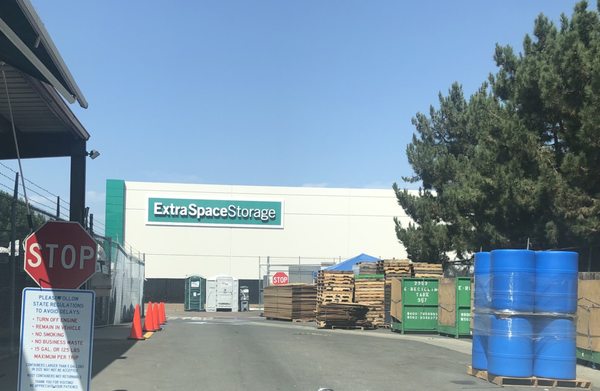 Irvine Household Hazardous Waste Collection Center Oak Canyon Irvine Ca HOUSEHOLD HAZARDOUS WASTE COLLECTION CENTER - Updated September 2024