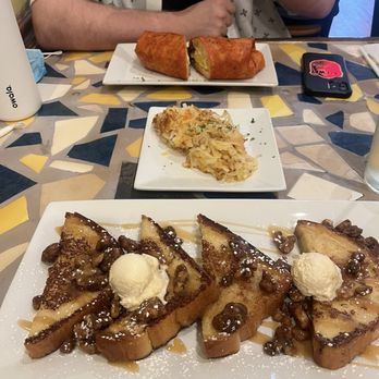 Batter & Berries - Caramel French Toast, B&B cheese crusted hash browns, B&B Breakfast Wrap - Breakfast & Brunch Near Me - Chicago, Illinois Batter & Berries - Caramel French Toast, B&B cheese crusted hash browns, B&B Breakfast Wrap - Breakfast & Brunch Near Me - Chicago, Illinois