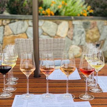 Early Mountain Vineyards - 3 flights - Wineries Near Me - Madison, Virginia