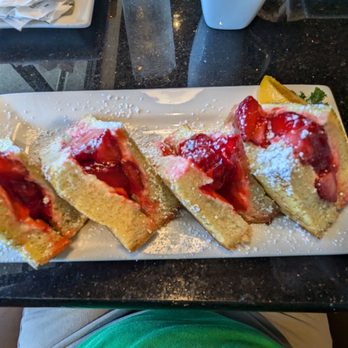 Keke's Breakfast Cafe - Raspberry Stuffed French Toast - Breakfast & Brunch Near Me - Lakeland, Florida