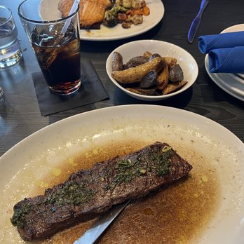 Tavern On The Point - Skirt Steak Chimichurri - Cocktail Bars Near Me - Chicago, Illinois Tavern On The Point - Skirt Steak Chimichurri - Cocktail Bars Near Me - Chicago, Illinois