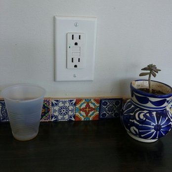 Mi Cafecito Coffee - Counter has outlets! Recieved a sample of the cold brew once the cashier knew it was my first time! - Coffee & Tea Near Me - Pomona, California Mi Cafecito Coffee - Counter has outlets! Recieved a sample of the cold brew once the cashier knew it was my first time! - Coffee & Tea Near Me - Pomona, California