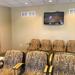 Ellinwood Dental Care - Waiting area at the office of Fort Wayne dentist Steven Ellinwood DDS