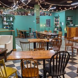 Chez Angela Bakery and Café - Our cozy little home in the heart of the city!