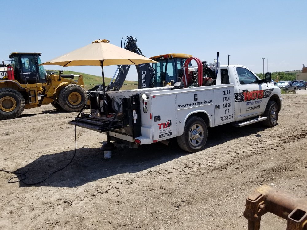 WARE’S GIANT TIRE SERVICE Updated September 2024 35 Photos 2641