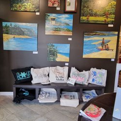 House Of Aloha - Inside