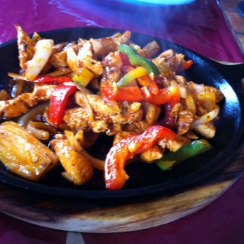 Los Amigos - Delicious Chicken Fajita - Mexican Near Me - Pacific Grove, California Los Amigos - Delicious Chicken Fajita - Mexican Near Me - Pacific Grove, California