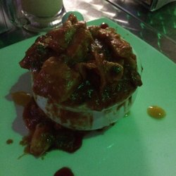 The Black - El plato de mi hermana: Trifongo relleno de dorado con salsa criolla