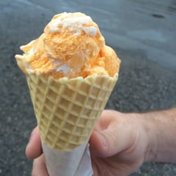Scoops Ice Cream Parlour - Creamy orange