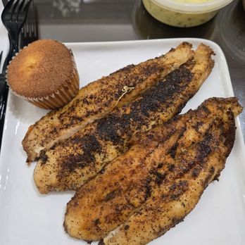 Mama J's Kitchen - Soul Food Near Me - Richmond, Virginia