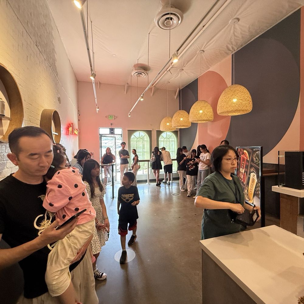 OMOMO Tea Shoppe - Inside - Coffee & Tea Near Me - Chino Hills, California