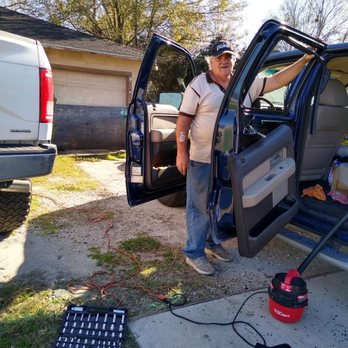 Autoglass Replacement - This is replacing A door glass we have to vacuum in door frame so the drain holes wont be plug up when water travel inside door - Auto Glass Services Near Me - La Marque, Texas