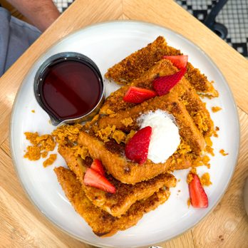 Magnolia Table - Jo's Crunchy French Toast - Breakfast & Brunch Near Me - Waco, Texas Magnolia Table - Jo's Crunchy French Toast - Breakfast & Brunch Near Me - Waco, Texas