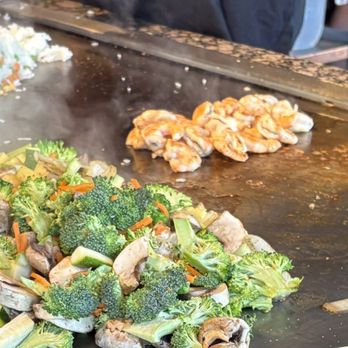 Yamato - Rice, Fresh Veggies & Shrimp for Appetizer - Sushi Bars Near Me - Myrtle Beach, South Carolina