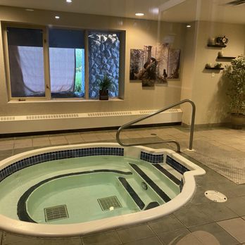 Coast Hillcrest Hotel - Indoor hot tub. The best! - Hotels Near Me - Revelstoke, British Columbia
