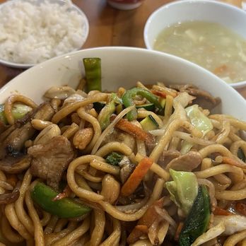 GK Mongolian BBQ - Beef & Broccoli with Noodles Bowl with teriyaki sauce - Mongolian Near Me - Tracy, California GK Mongolian BBQ - Beef & Broccoli with Noodles Bowl with teriyaki sauce - Mongolian Near Me - Tracy, California