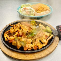 Monte Alban Mexican Grill - Food