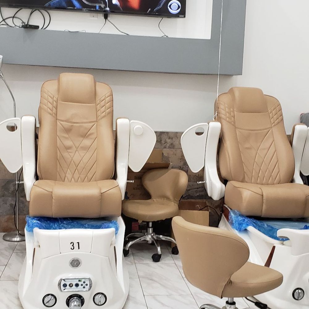 Grand Lux Day Spa Longview - Pedicure Room - Day Spas Near Me - Longview, Texas Grand Lux Day Spa Longview - Pedicure Room - Day Spas Near Me - Longview, Texas