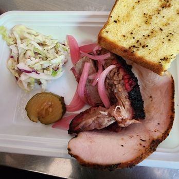 Dampf Good BBQ - Sliced smoked barbecue beef, smoked turkey, pickled onions, dill pickle slice, Texas style coleslaw, and slice of Texas toast. - Barbeque Near Me - Cary, North Carolina